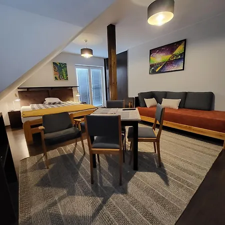 Pod 22 Homestay *
